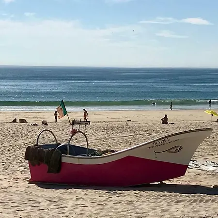 Bythesea דירה *